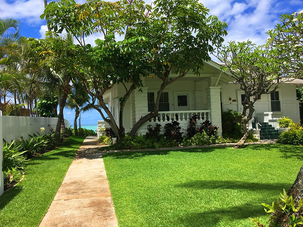 Exotic Estates Oahu Villa - Lanikai Historic Walker Oceanfront Front