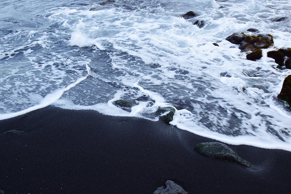 Punaluu Black Sand Beach - Black Sand Shoreline - John Di Rienzo