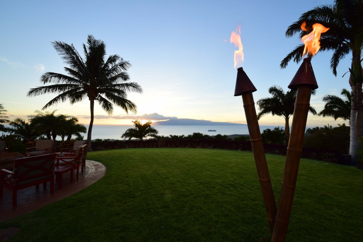 Tiki Torches Hawaii Vacation Rental