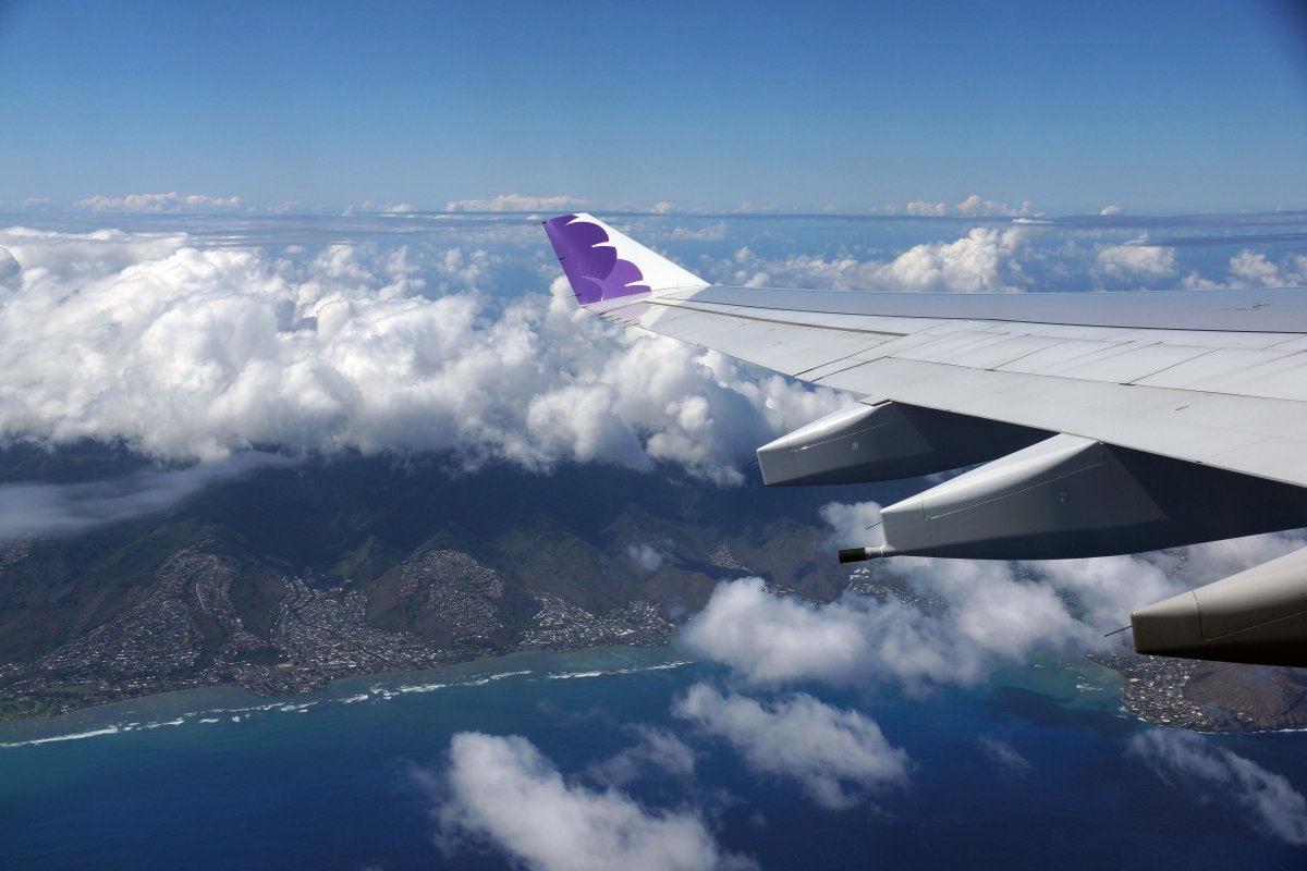 Hawaiian Airlines Flying To Hawaii