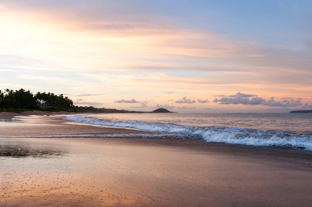 Sunset at Keawakapu Beach on Maui