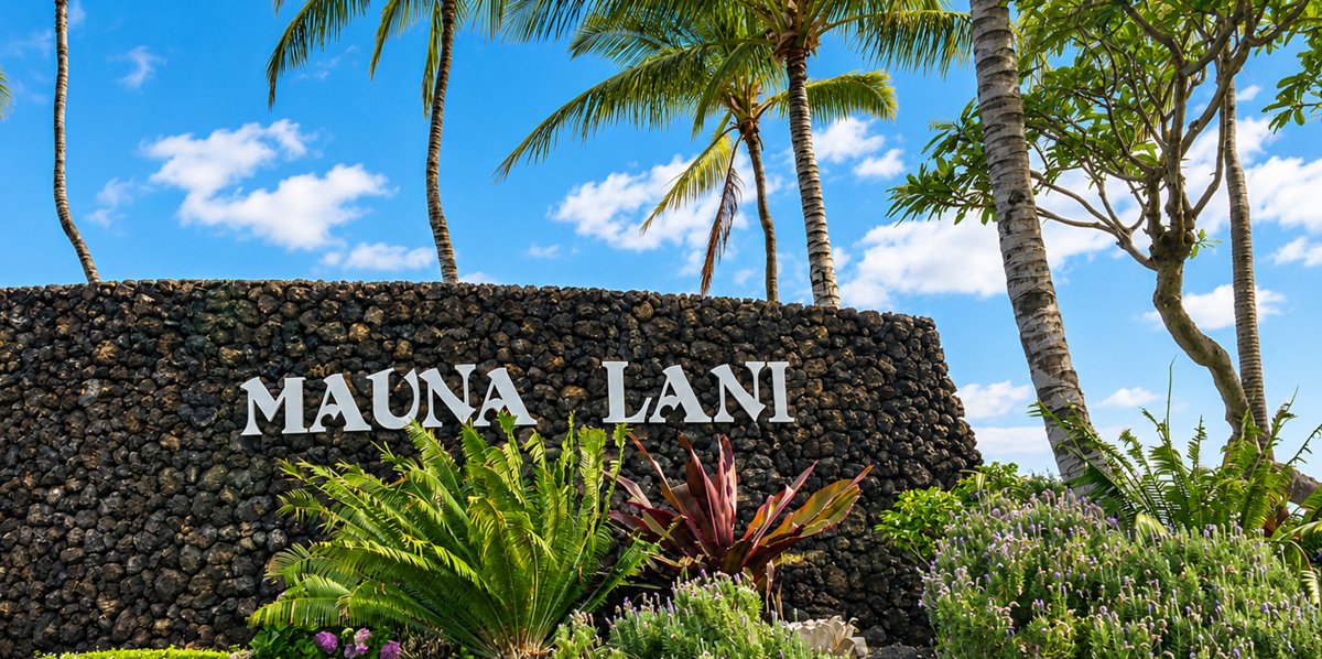 Entry to Mauna Lani Resort on the Big Island of Hawaii