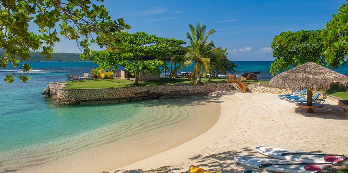 View of beachfront villa in Round Hill, Jamaica