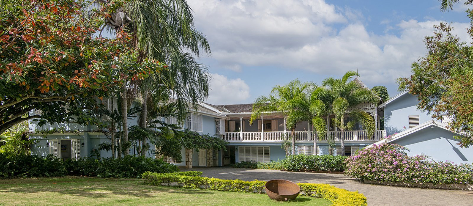 Gingerbread Beach Villa Discovery Bay Vacation Rental Exotic Estates