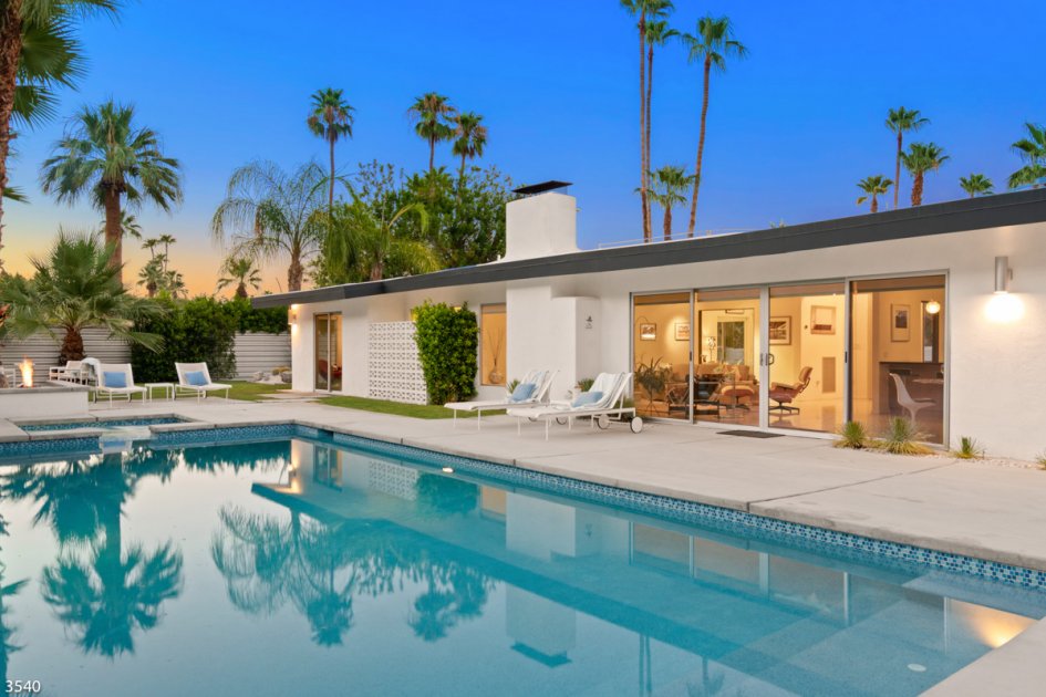 La Vie En Rose Exotic Estates