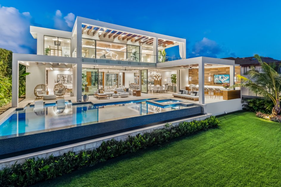 Beautiful view of Grand Ocean View Luxury Rentals In Palm Beach County