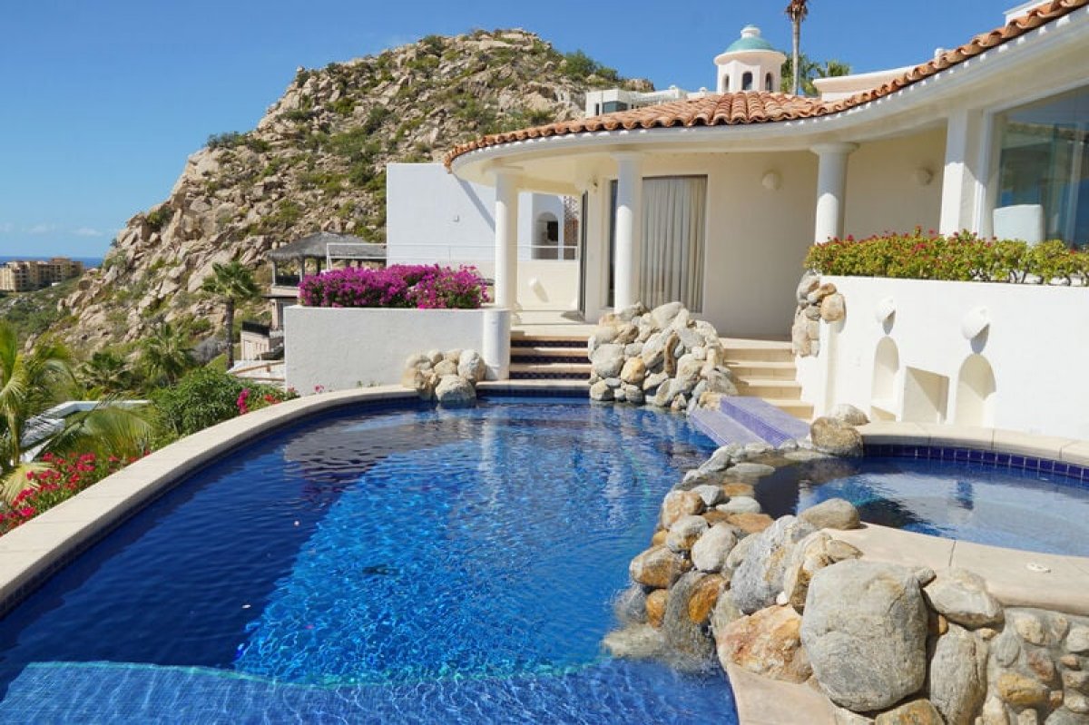 Cabo Villa Thunderbird