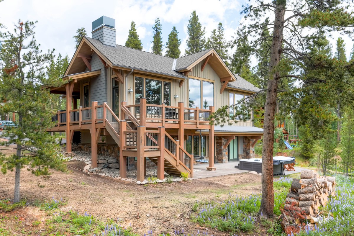 Breckenridge Style House