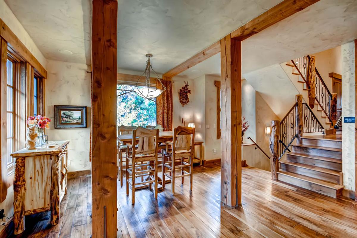 Dining Area - Hatari Lodge - Breckenridge Vacation Rental