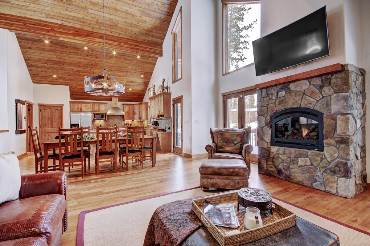 Cozy Breck Lodge