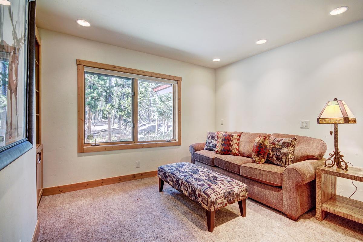 Seating area - Dunkin Hill Lodge Breckenridge Vacation Rental