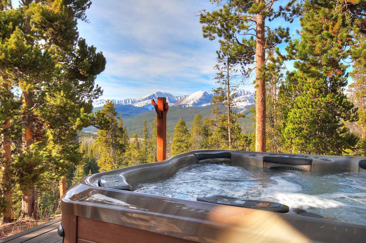 Hot tub with incredible views - Dunkin Hill Lodge Breckenridge Vacation Rental