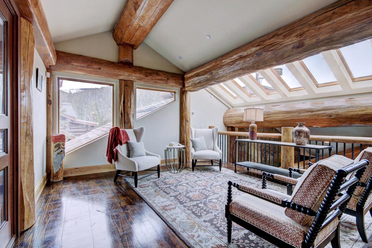 Main entrance lofted seating area - Clowsgill Holme Breckenridge Vacation Rental