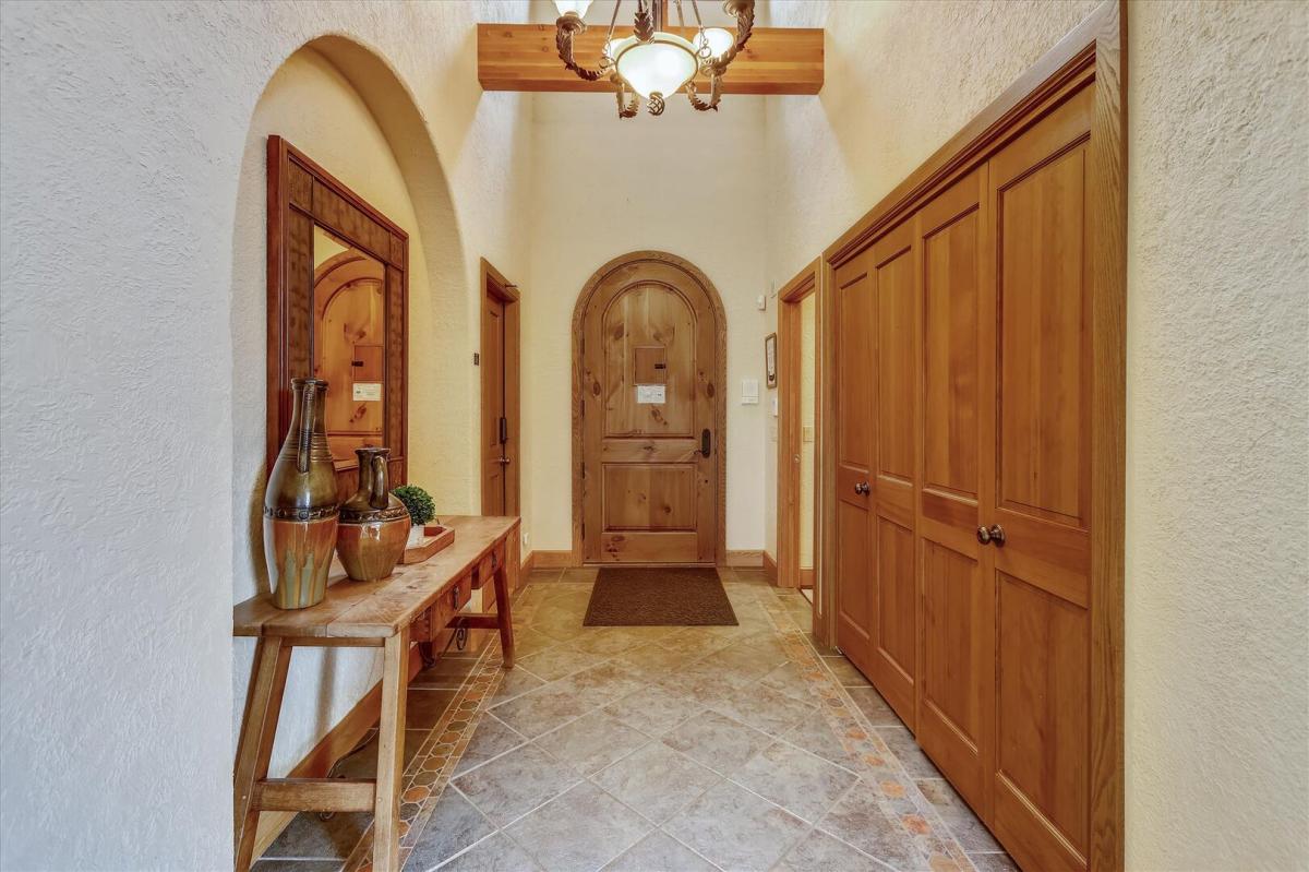 Entry - Evergreen Lodge - Breckenridge Vacation Rental