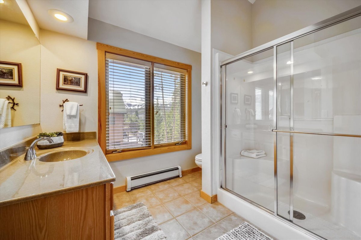 Bathroom - Powder Moose Villa - Breckenridge Vacation Rental