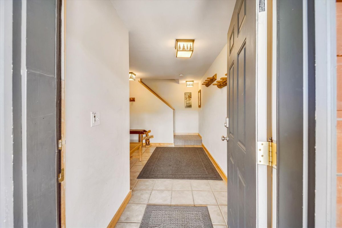 Entry - Powder Moose Villa - Breckenridge Vacation Rental