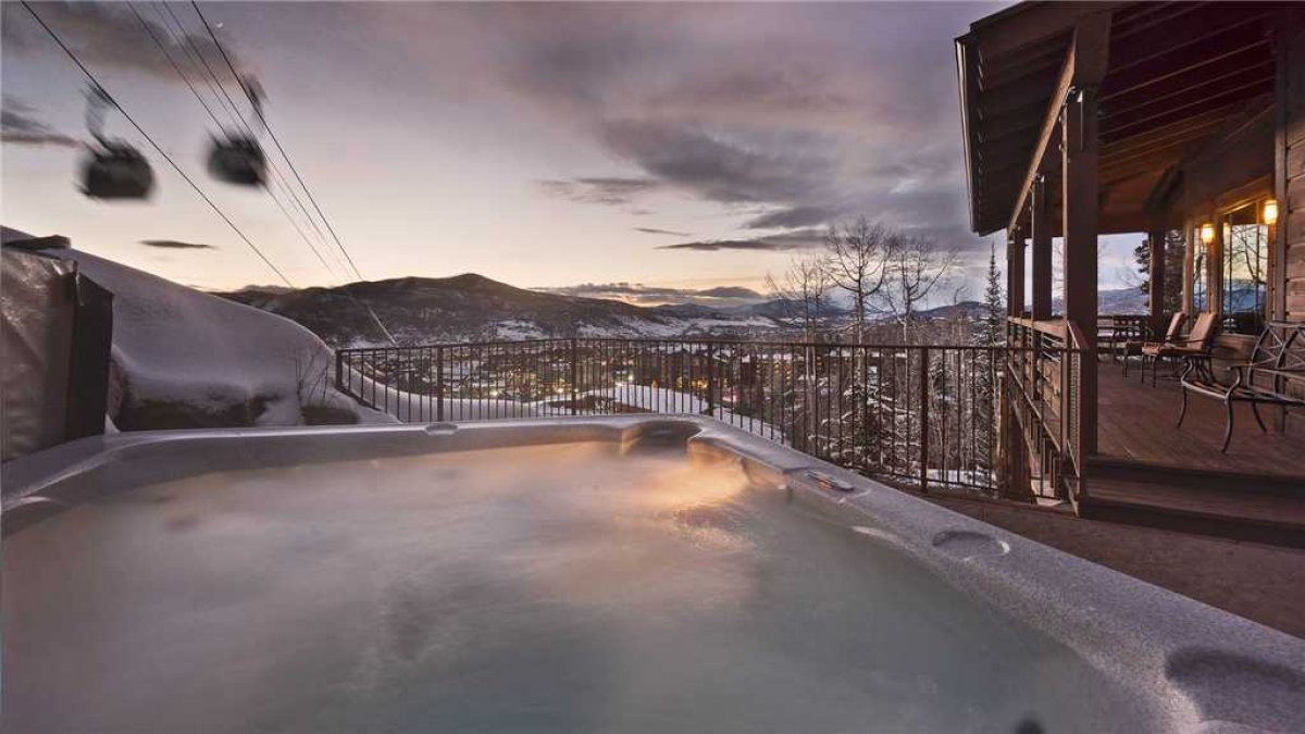 Private Hot Tub