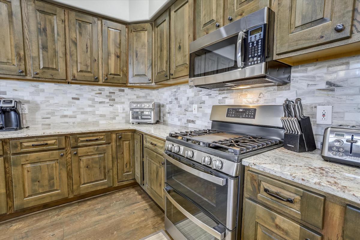 Stainless steel appliances - Highwood Hideaway Breckenridge Vacation Rental