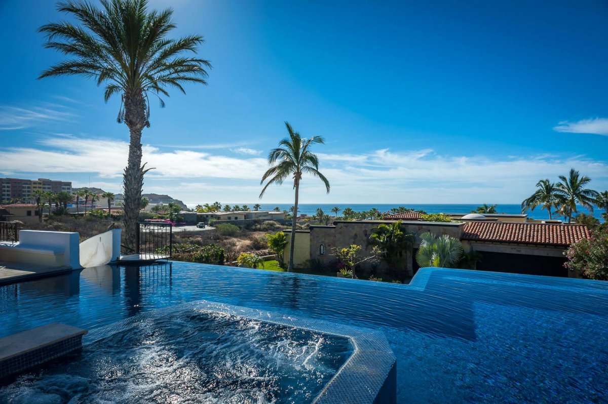 The Sea of Cortez will always be within view when you're at Villa Desierto