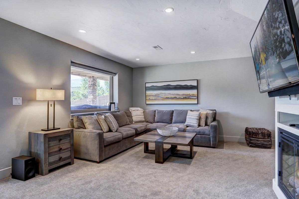 Living Area - Creekside Escape - Breckenridge Vacation Rental