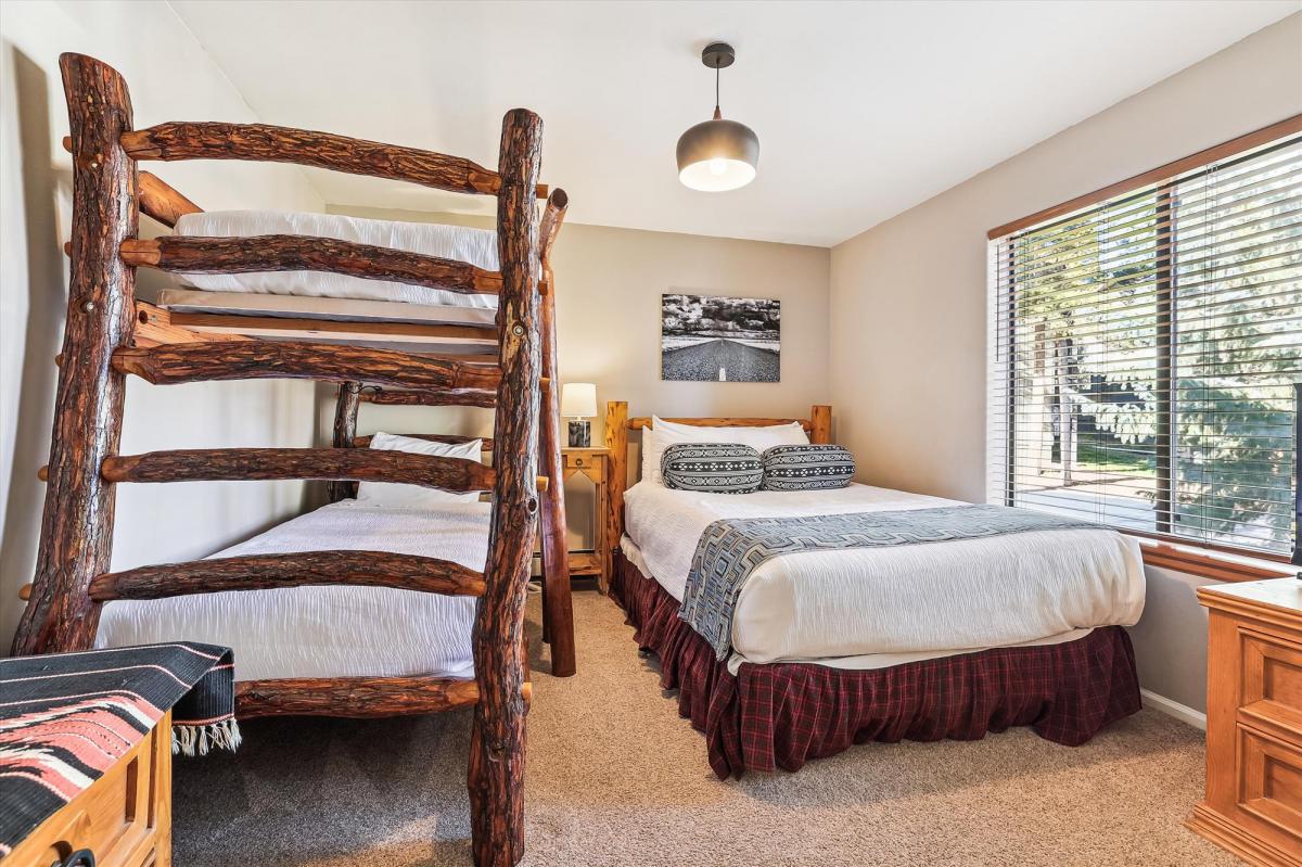 Bedroom, Park Forest Chalet, Breckenridge Vacation Rental