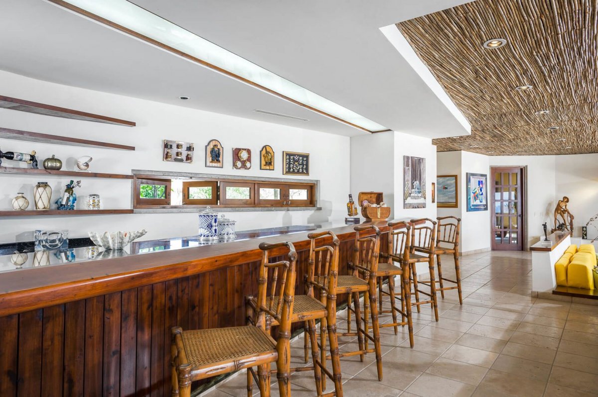 Unwind after a long day of exploring Los Cabos at Casa Tita's very own wet bar!