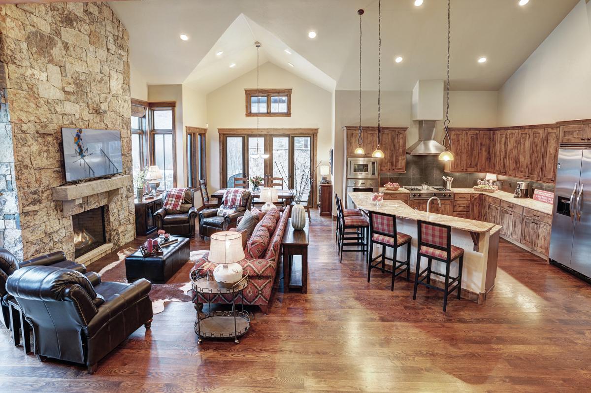 Large open concept living area - Lone Star Lodge Breckenridge Vacation Rental