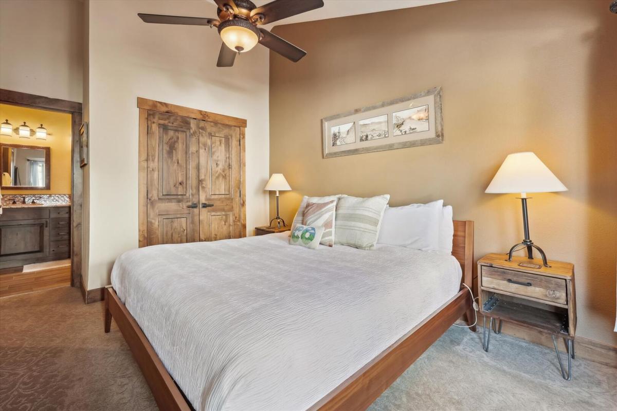 Bedroom, Village Point 109, Breckenridge Vacation Rental