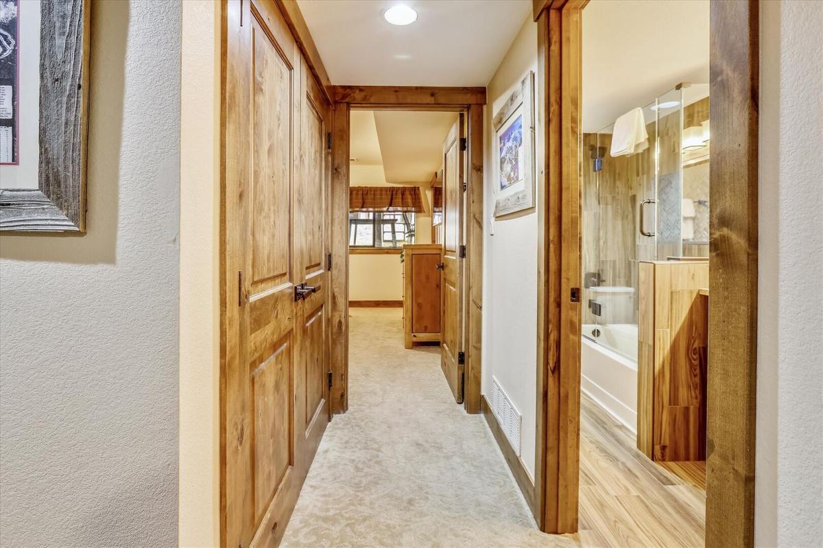 Hallway, Village Point 109, Breckenridge Vacation Rental