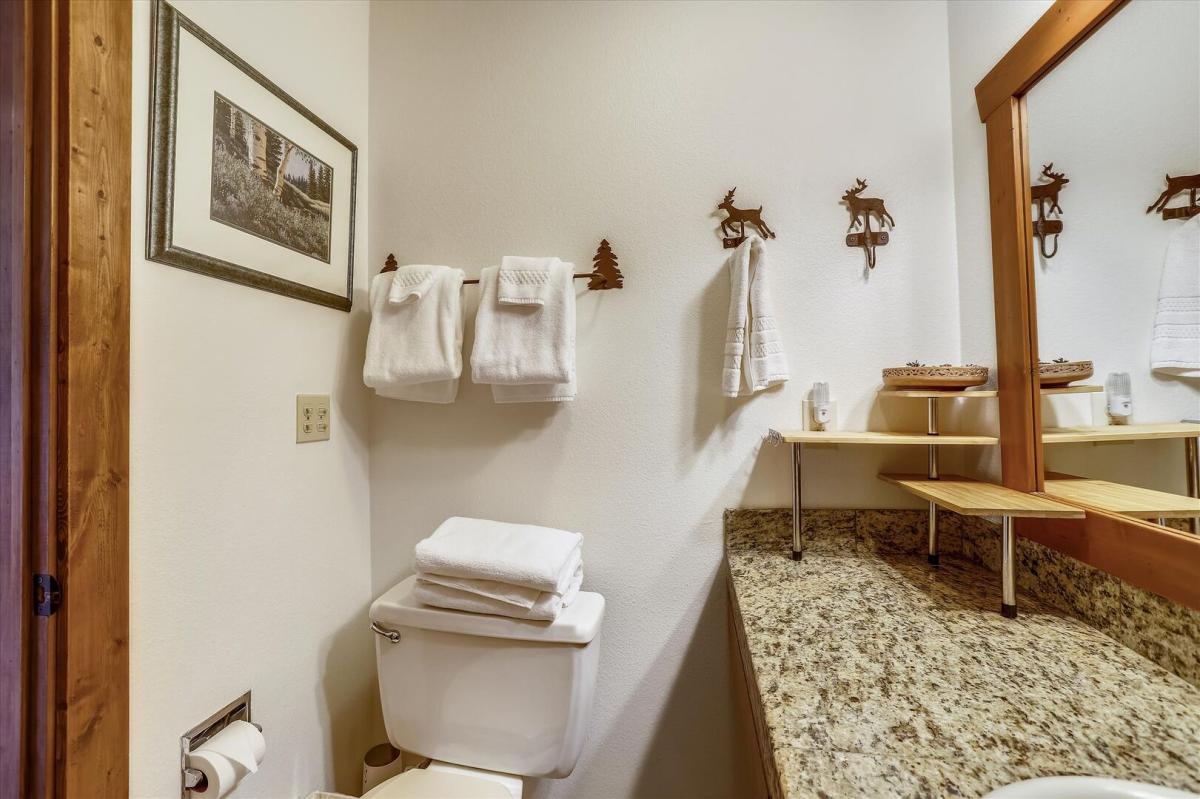 Bathroom - Pine Ridge 7E - Ski-in / Ski-Out - Breckenridge Vacation Rental
