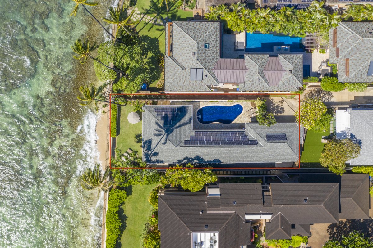 Aerial view of the  luxurious vacation rental property called Hale Makai at Diamond Head with panoramic ocean view