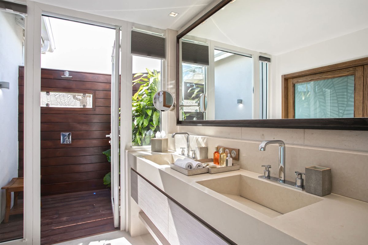 En-suite bathroom of Bedroom 3