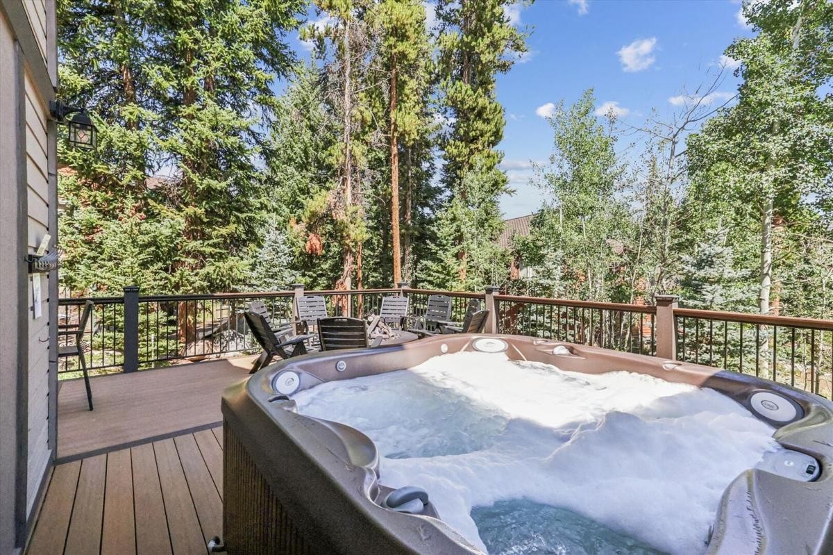 Hot Tub - Friendly Fox Chalet - Breckenridge Vacation Rental