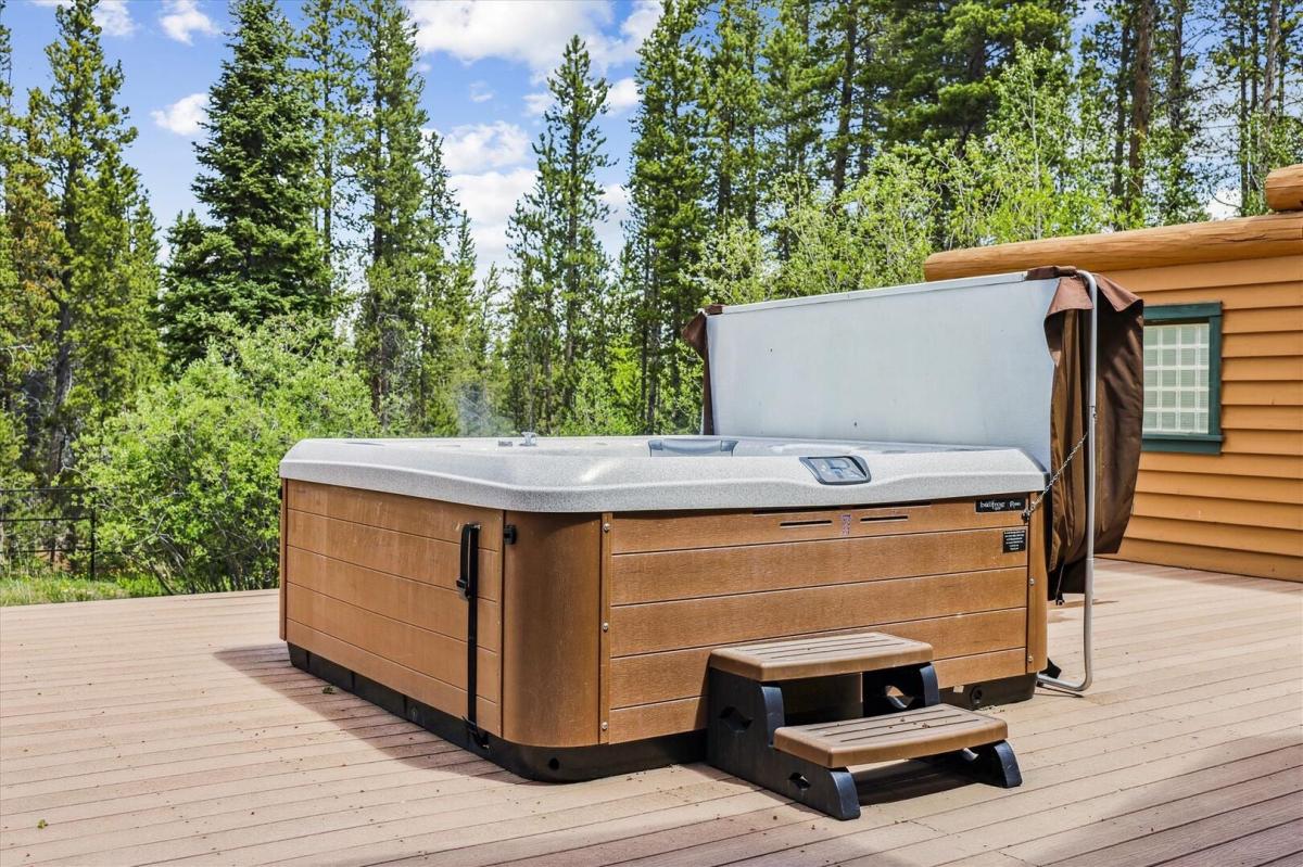 Hot Tub - On The Rocks - Breckenridge Vacation Rental