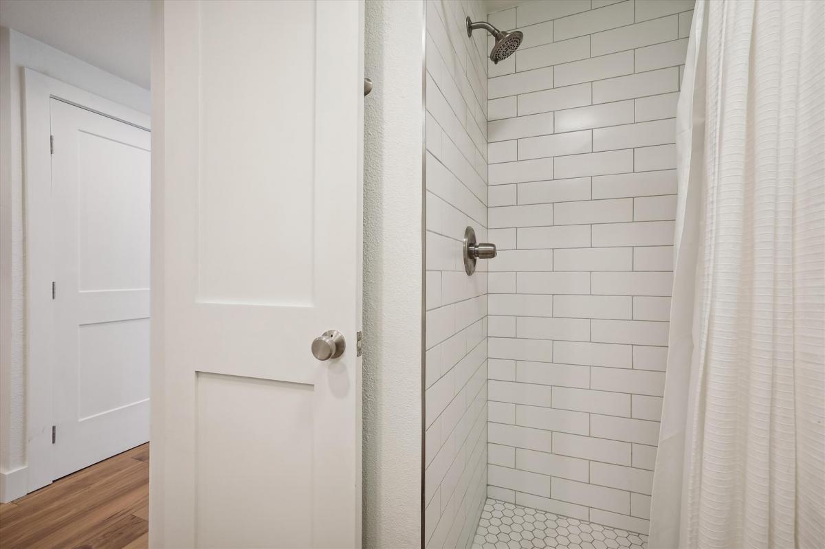 Downstairs bathroom - Frisco Creekside Retreat - Frisco Vacation Rental