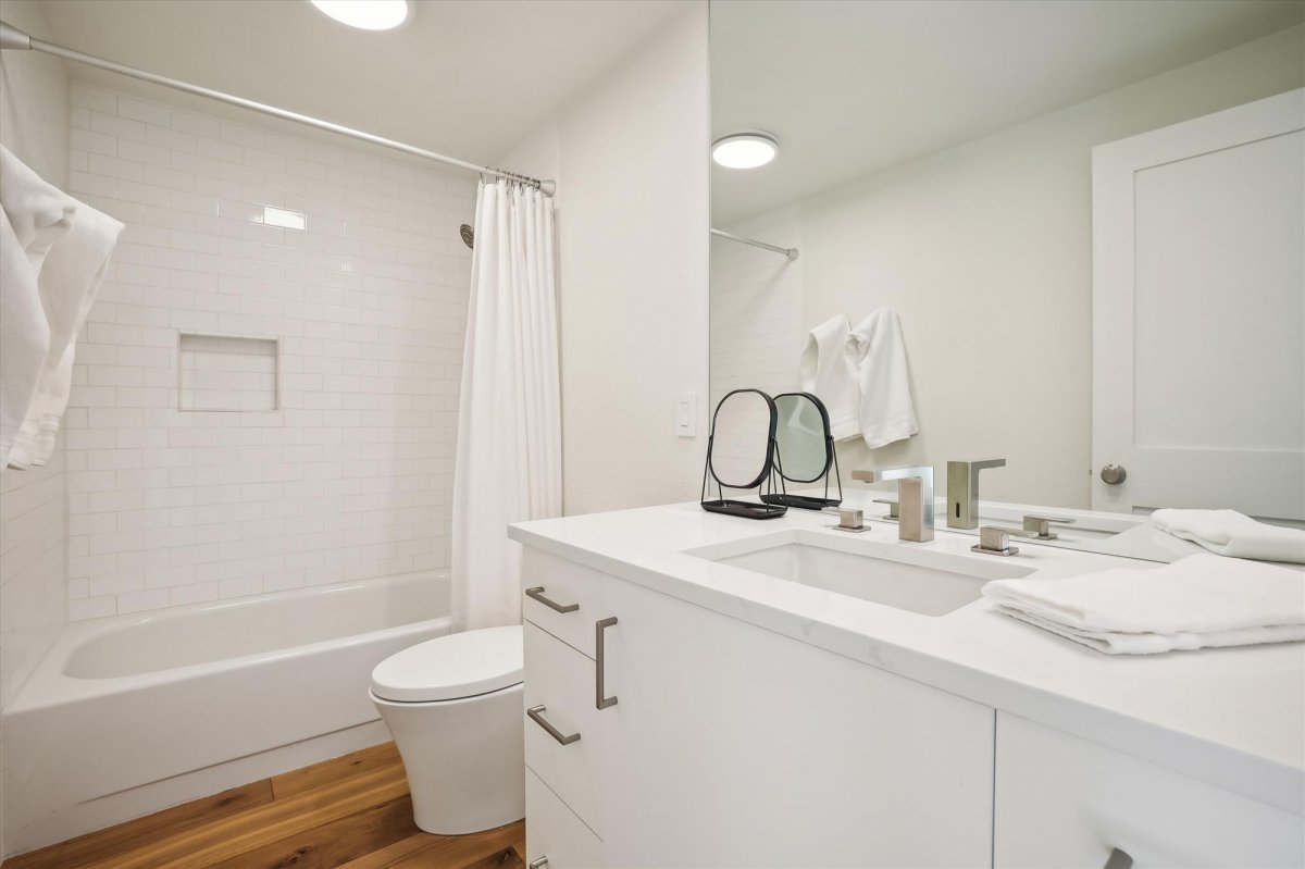 Upstairs bathroom - Frisco Creekside Retreat - Frisco Vacation Rental