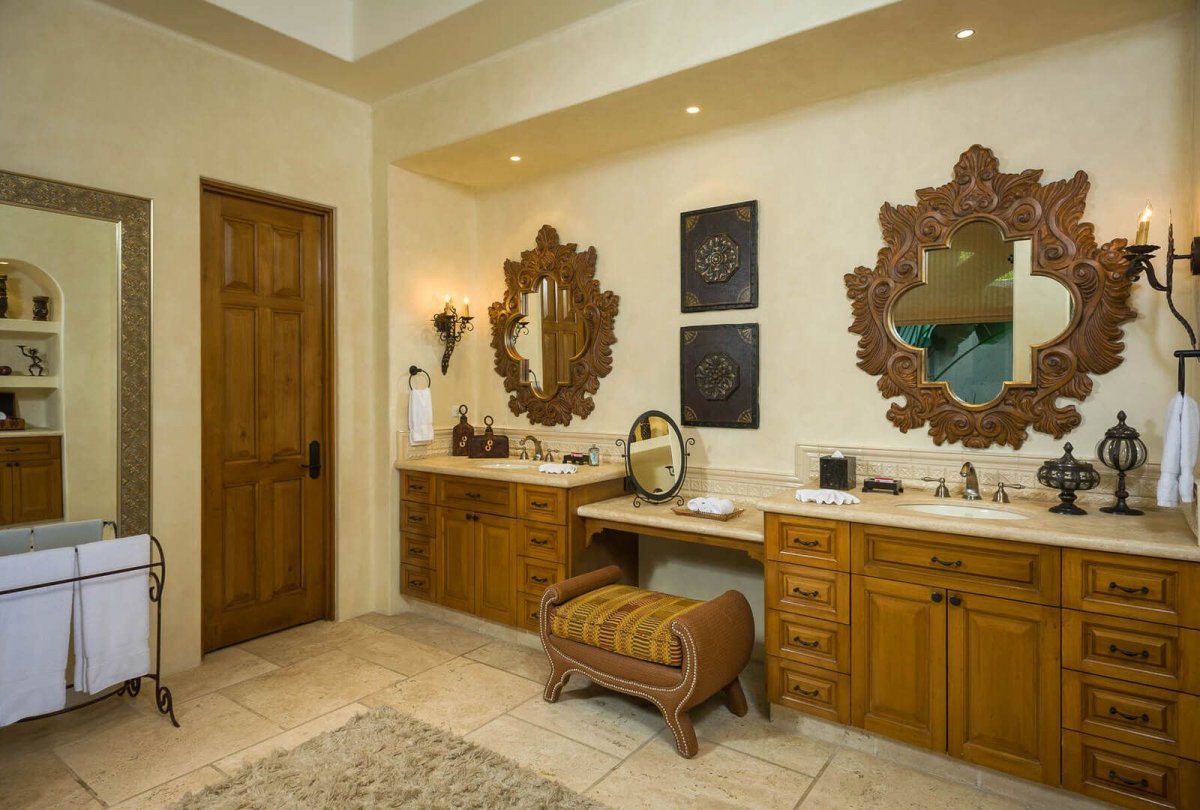 ensuite_bathroom