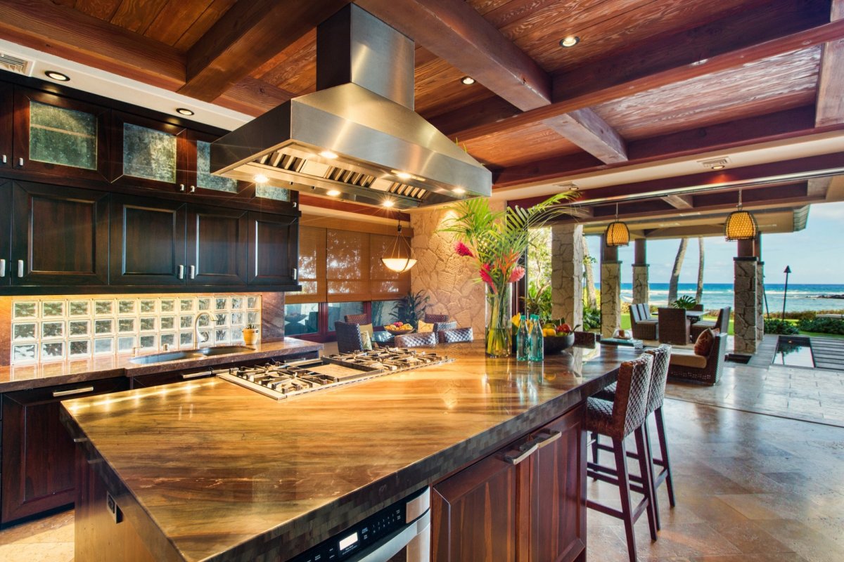 Kitchen area with direct access to the lanai and ocean view