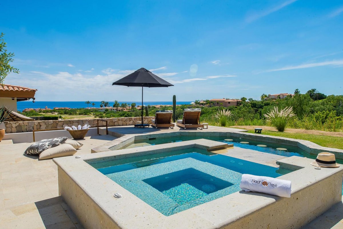 Enjoy spectacular views and amenities when you stay in Casa Naah Payil, Los Cabos!