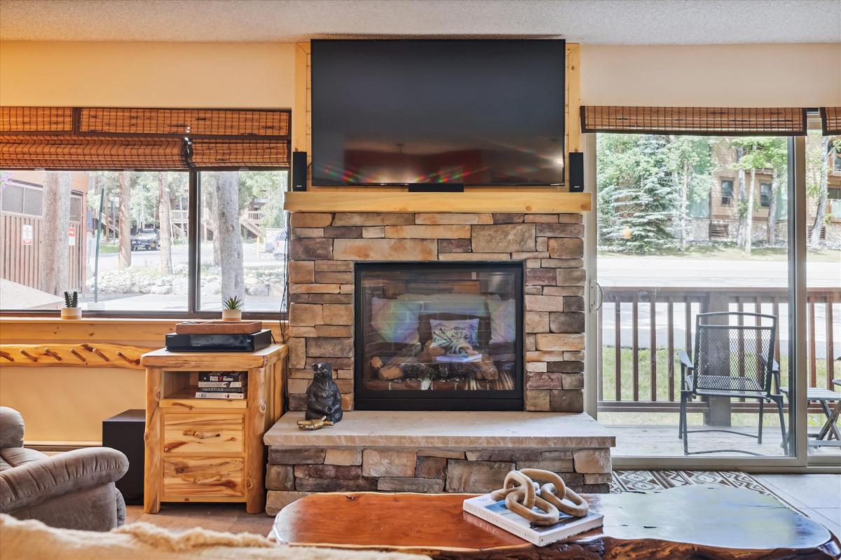 Living Room, Pine Ridge 15A, Breckenridge Vacation Rental