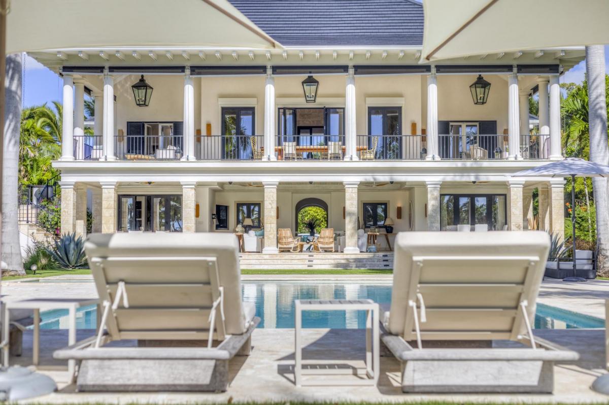 Arrecife 4 - Exceptional Villa with Large Gardens & Golf View