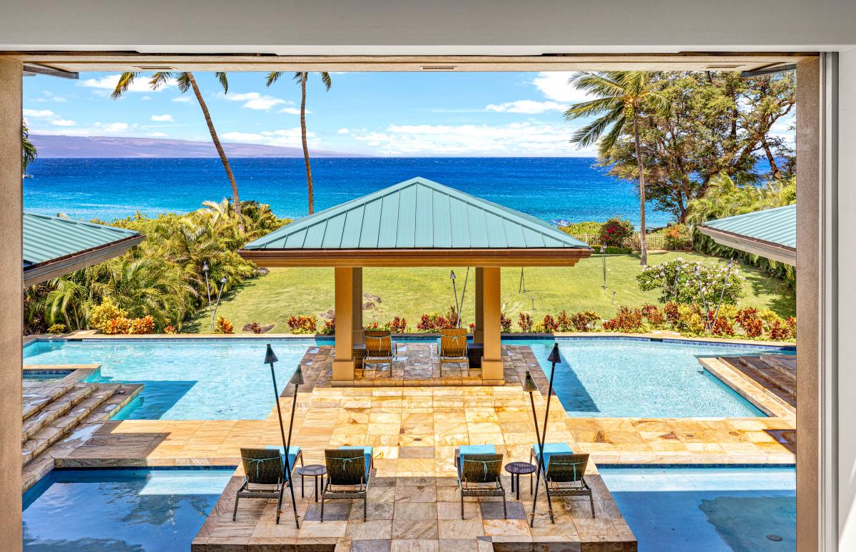 Kaanapali Beachfront Grand Estate