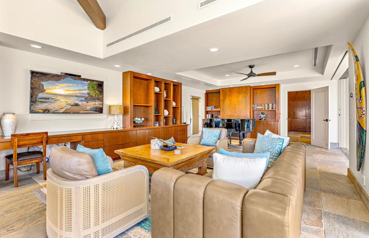 Kaanapali Beachfront Grand Estate