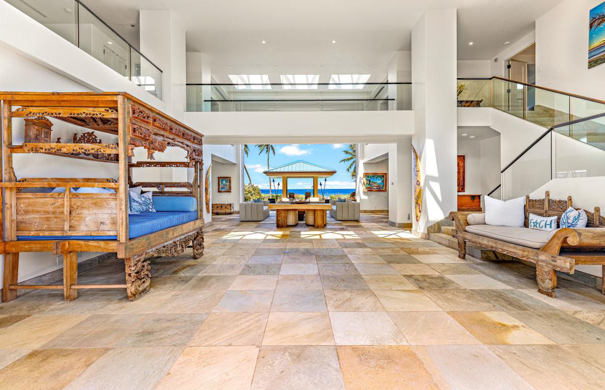 Kaanapali Beachfront Grand Estate