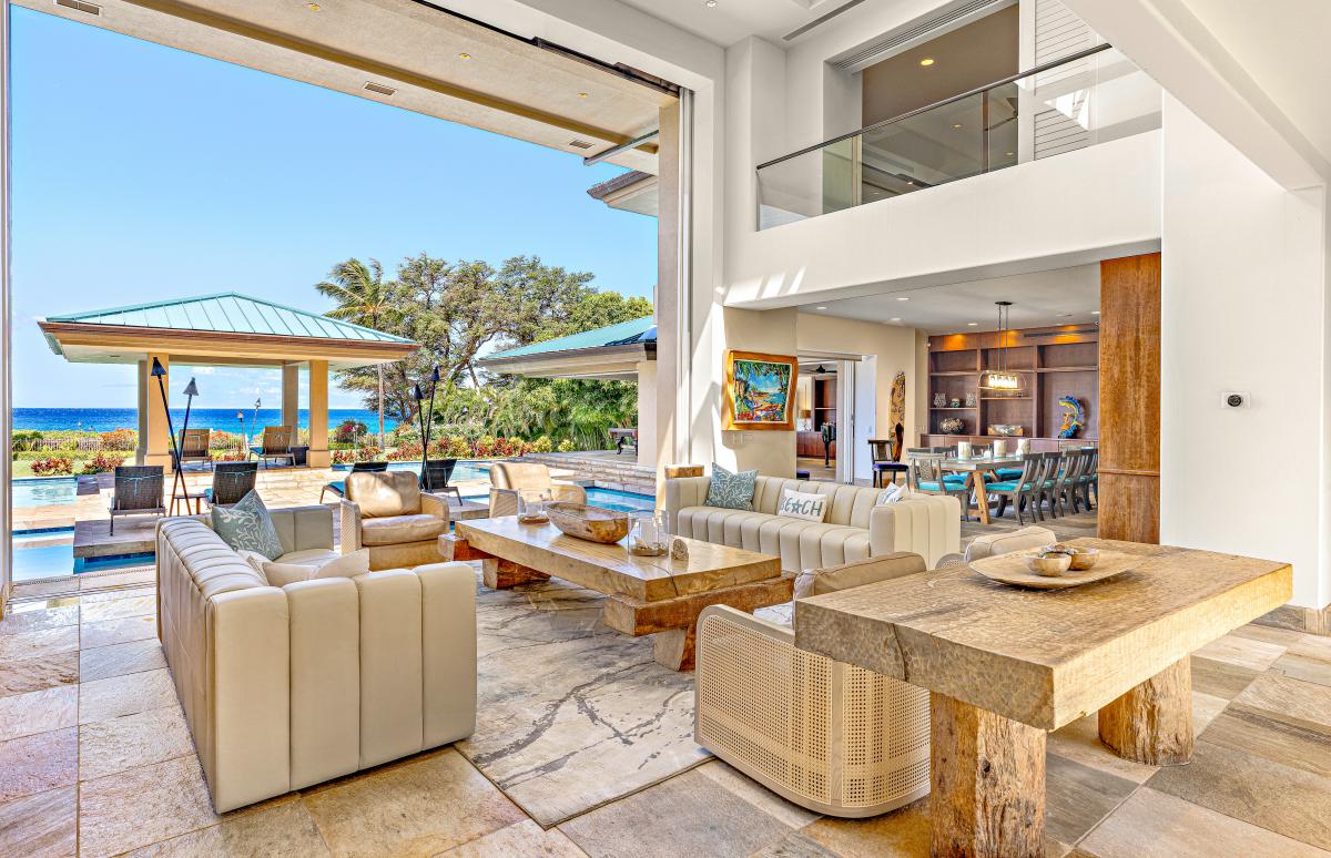 Kaanapali Beachfront Grand Estate
