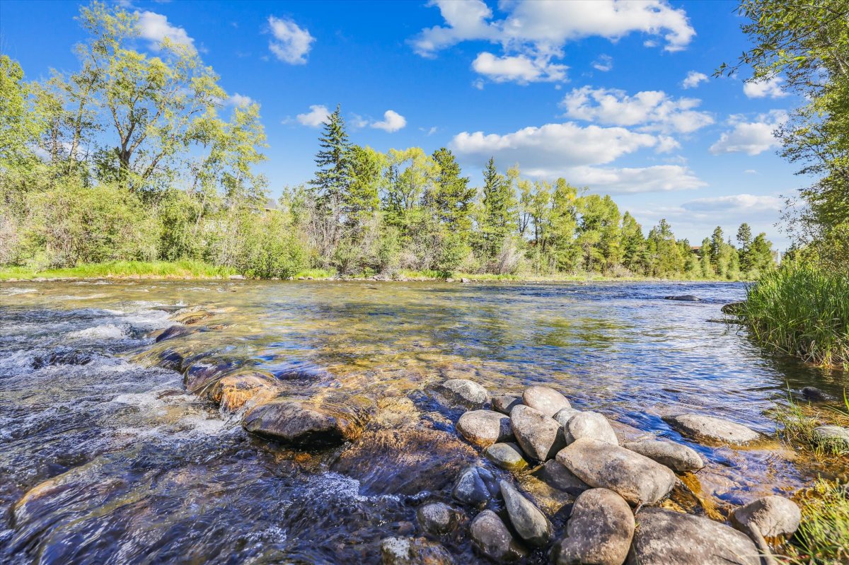 Access to River