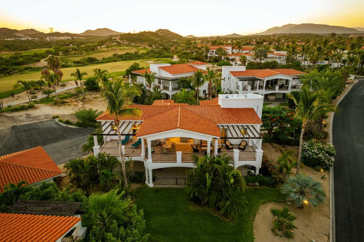 Villas del Oro 106