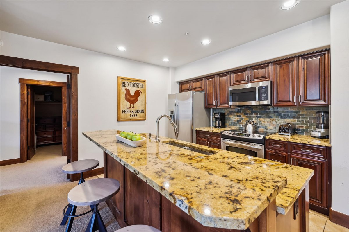 Kitchen, Crystal Peak 7303, Breckenridge Vacation Rental