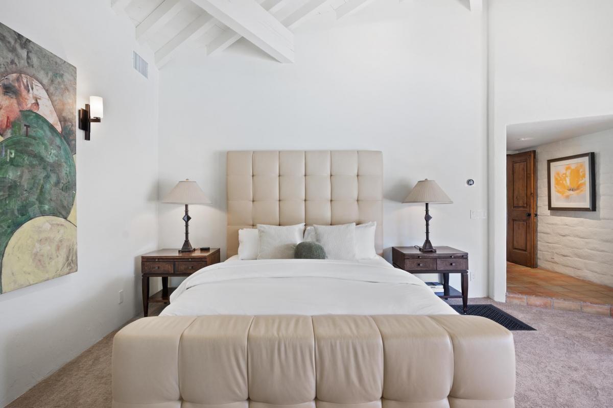 Bella Vista Estate