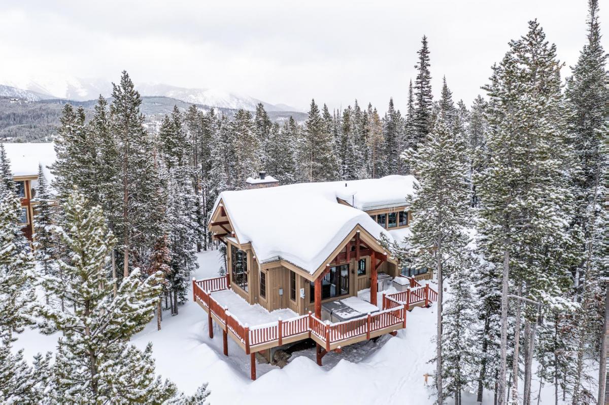 Moonlight Mountain Home | 38B Cowboy Heaven